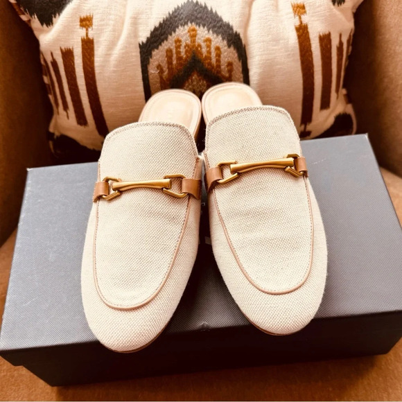 Marc Fisher LTD. Women's Butler Slip On Mule Flats Size 8 - Picture 2 of 6